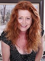 mature woman sucks cock